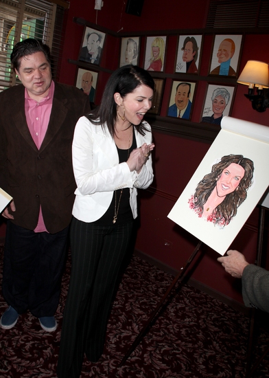 Photo Coverage: 'GUYS and DOLLS' Stars Lauren Graham and Oliver Platt Join the Sardi's 'Wall of Fame' Image