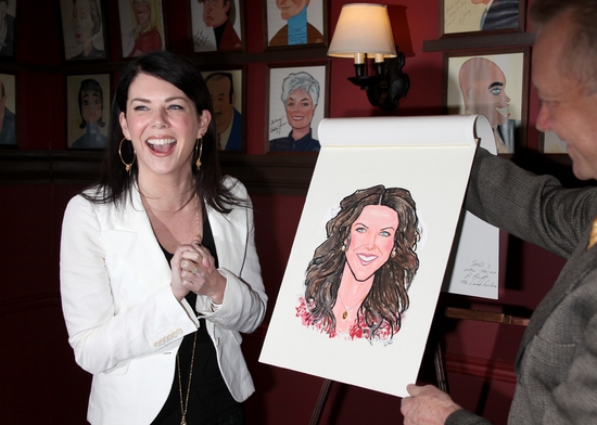 Photo Coverage: 'GUYS and DOLLS' Stars Lauren Graham and Oliver Platt Join the Sardi's 'Wall of Fame' Image