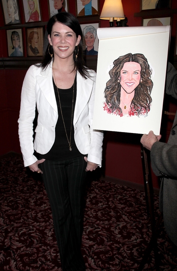 Photo Coverage: 'GUYS and DOLLS' Stars Lauren Graham and Oliver Platt Join the Sardi's 'Wall of Fame' Image
