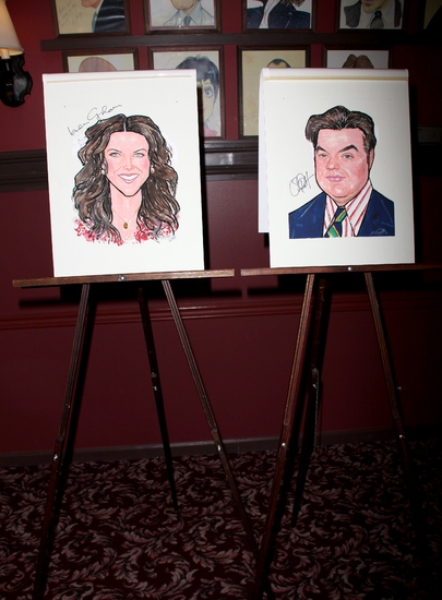 Photo Coverage: 'GUYS and DOLLS' Stars Lauren Graham and Oliver Platt Join the Sardi's 'Wall of Fame' Image