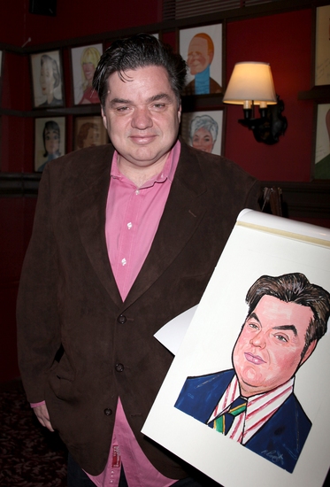 Photo Coverage: 'GUYS and DOLLS' Stars Lauren Graham and Oliver Platt Join the Sardi's 'Wall of Fame' Image