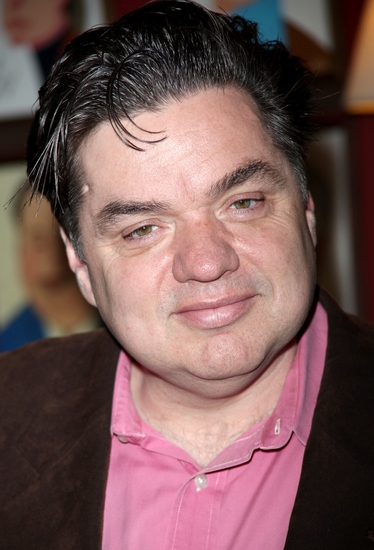 Photo Coverage: 'GUYS and DOLLS' Stars Lauren Graham and Oliver Platt Join the Sardi's 'Wall of Fame' Image