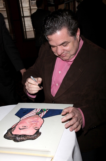 Photo Coverage: 'GUYS and DOLLS' Stars Lauren Graham and Oliver Platt Join the Sardi's 'Wall of Fame' Image