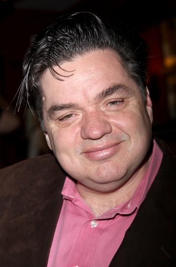 Photo Coverage: 'GUYS and DOLLS' Stars Lauren Graham and Oliver Platt Join the Sardi's 'Wall of Fame' Image