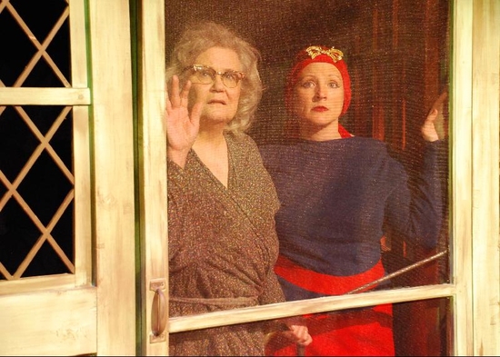 Photo Flash: Buck Creek Players Present GREY GARDENS Image