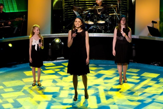 Photo Coverage: 2009 Tony Awards Preview Concert Performance Image