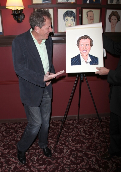 Photo Coverage: EXIT THE KING's Geoffrey Rush Joins Sardi's WALL OF FAME 