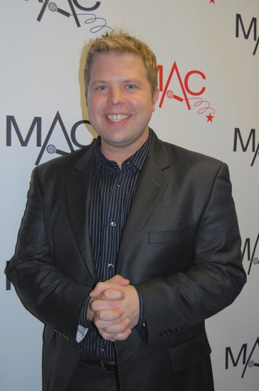 Photo Coverage: The 2009 MAC Awards: Backstage Image