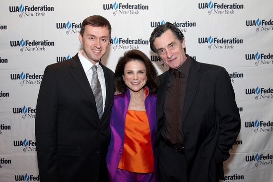 Photo Flash: UJA-Federation Of NY '09 Excellence in Theater Awards Honors Furman Image