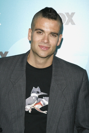 Photo Flash: The Cast of Fox's New Series 'GLEE' Starring Morrison and Michele Hits NYC Image