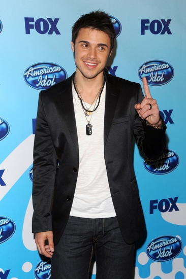 Photo Coverage: AMERICAN IDOL Season 8 Grand Finale - Arrivals and Press Room! Image