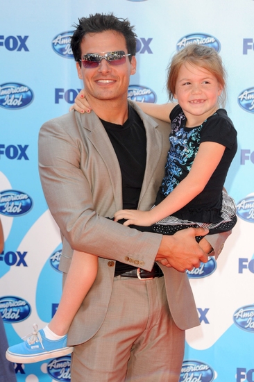 Photo Coverage: AMERICAN IDOL Season 8 Grand Finale - Arrivals and Press Room! Image