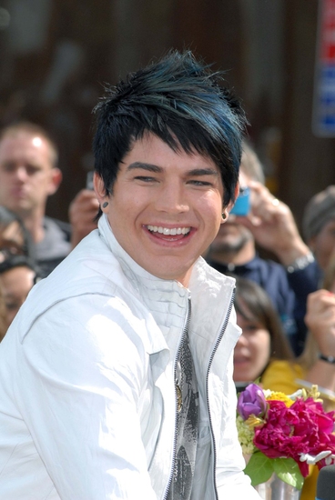 Photo Flash: 'IDOL' Star Adam Lambert Visits CBS's Early Show Image
