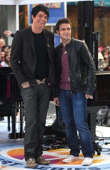 Photo Coverage: 'IDOL' Stars Kris Allen and Adam Lambert Visit NBC's Today Show Image