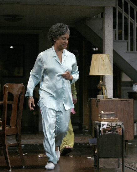 Photo Coverage: Broadway's New 'Violet' Phylicia Rashad Takes Her Bow In AUGUST: OSAGE COUNTY Image