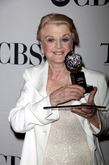 Photo Coverage: 2009 Tony Award Winners Press Room Sneak Peek Image
