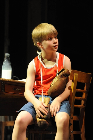 Photo Flash: Billy Elliot The Musical At Victoria Palace Theatre Image