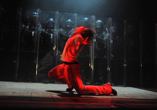 Photo Flash: Billy Elliot The Musical At Victoria Palace Theatre Image