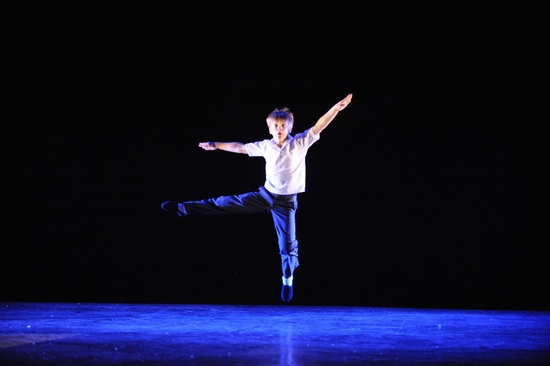 Photo Flash: Billy Elliot The Musical At Victoria Palace Theatre Image