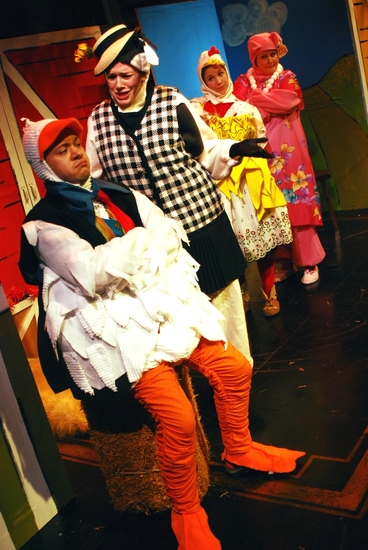 Photo Flash: Lifeline Theatre's Family Show DOOBY DOOBY MOO Opening 10/17 In Chicago Image