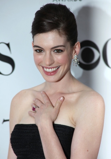 Photo Coverage: The American Theatre Wing's 63rd Annual Tony Awards - Faces and Fashions! Image