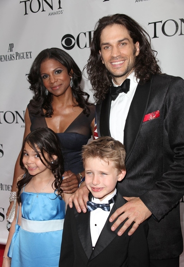 Photo Coverage: The American Theatre Wing's 63rd Annual Tony Awards - Faces and Fashions! Image