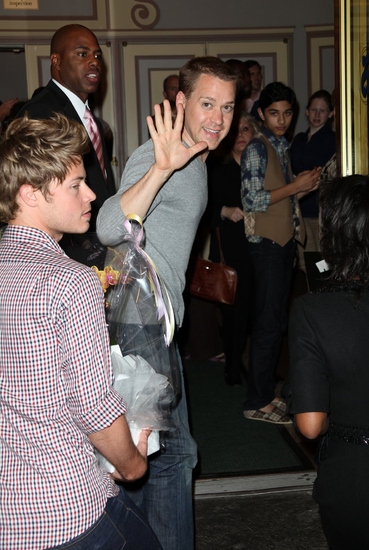 Photo Coverage: CHICAGO Welcomes Chandra Wilson - Arrivals and Stage Door Fun! Image
