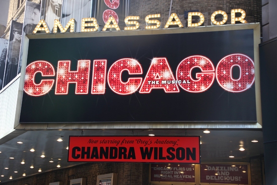 Photo Coverage: CHICAGO Welcomes Chandra Wilson - Arrivals and Stage Door Fun! Image