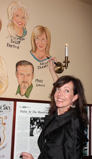 Photo Coverage: 9 TO 5: The Musical Joins the Wall at The Palm! Image