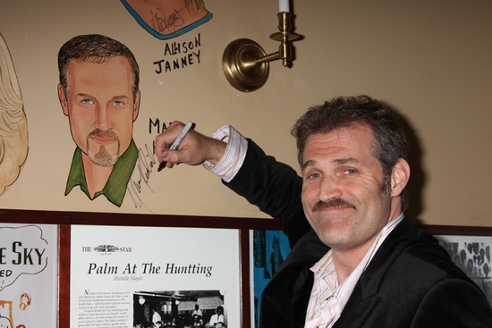 Photo Coverage: 9 TO 5: The Musical Joins the Wall at The Palm! Image