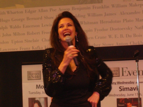 Photo Coverage: Lynda Carter Celebrates 'At Last' CD Release At Barnes & Noble Lincoln Triangle Image