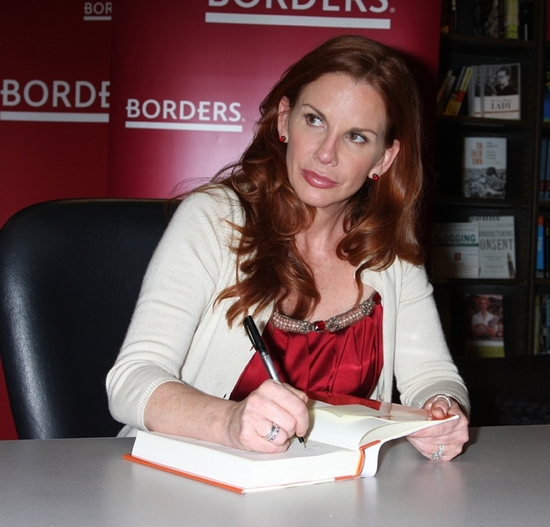 Photo Coverage: Melissa Gilbert Signs 'Prairie Tale: A Memoir' at Borders Image