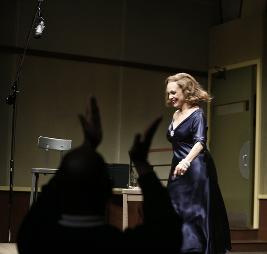 Photo Exclusive: 'LOOPED' At Arena Stage - Curtain Call Image