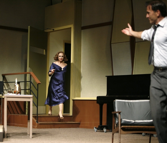 Photo Exclusive: 'LOOPED' At Arena Stage - Curtain Call Image