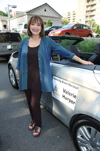 Photo Coverage: 'Looped' Star Valerie Harper At Capital Pride Parade Image