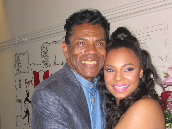 Photo Flash: Andre De Shields Visits THE WIZ Image