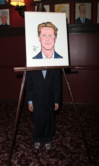 Photo Coverage: THE PHILANTHROPIST Star Steven Weber Joins Sardi's Wall Of Fame Image