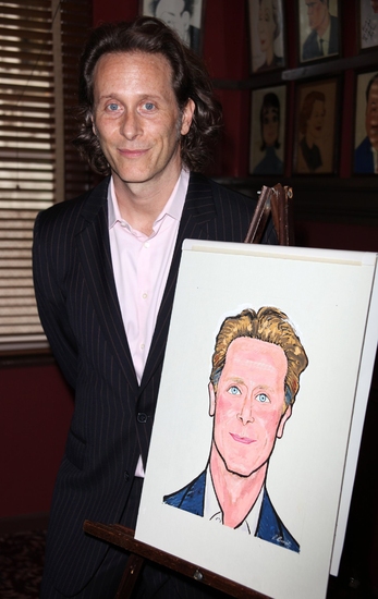 Photo Coverage: THE PHILANTHROPIST Star Steven Weber Joins Sardi's Wall Of Fame Image