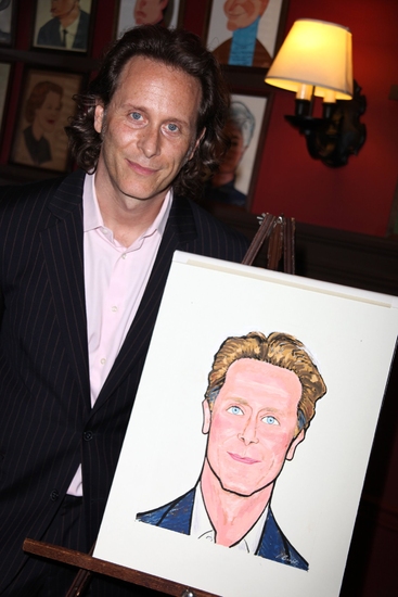 Photo Coverage: THE PHILANTHROPIST Star Steven Weber Joins Sardi's Wall Of Fame Image