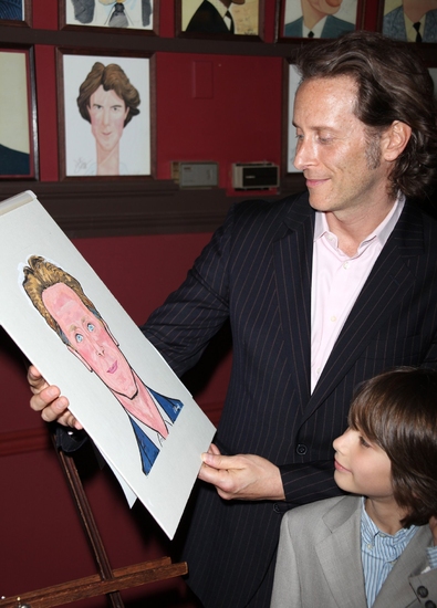 Photo Coverage: THE PHILANTHROPIST Star Steven Weber Joins Sardi's Wall Of Fame Image