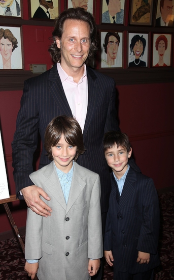 Photo Coverage: THE PHILANTHROPIST Star Steven Weber Joins Sardi's Wall Of Fame Image