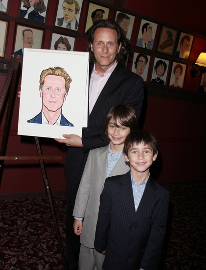 Photo Coverage: THE PHILANTHROPIST Star Steven Weber Joins Sardi's Wall Of Fame Image