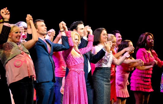 Laura Bell Bundy and the touring cast of LEGALLY BLONDE Photo