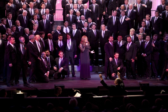 Photo Flash: Jennifer Holliday Sings With The Gay Men's Chorus of Los Angeles Image