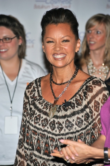 Photo Coverage: Vanessa Williams Hosts The Express Success 'Rack Relay Race' 