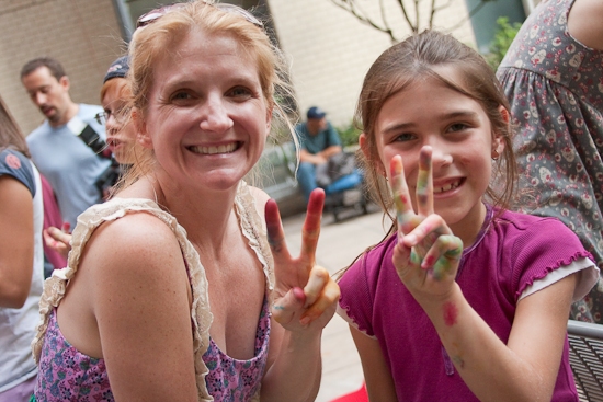 Photo Coverage: HAIR Cast Joins 'Broadway Kids Care' To Tie-Dye For Charity Image