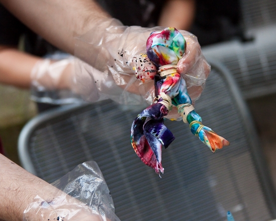 Photo Coverage: HAIR Cast Joins 'Broadway Kids Care' To Tie-Dye For Charity Image