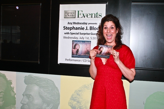 Photo Coverage: 9 To 5's Stephanie J. Block Sings And Signs At Barnes And Noble Image