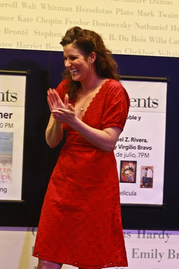 Photo Coverage: 9 To 5's Stephanie J. Block Sings And Signs At Barnes And Noble Image