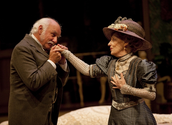 Photo Flash: WHEN WE ARE MARRIED Reunites Three Generations Of Guthrie Actors 7/10 Thru 8/30 Image